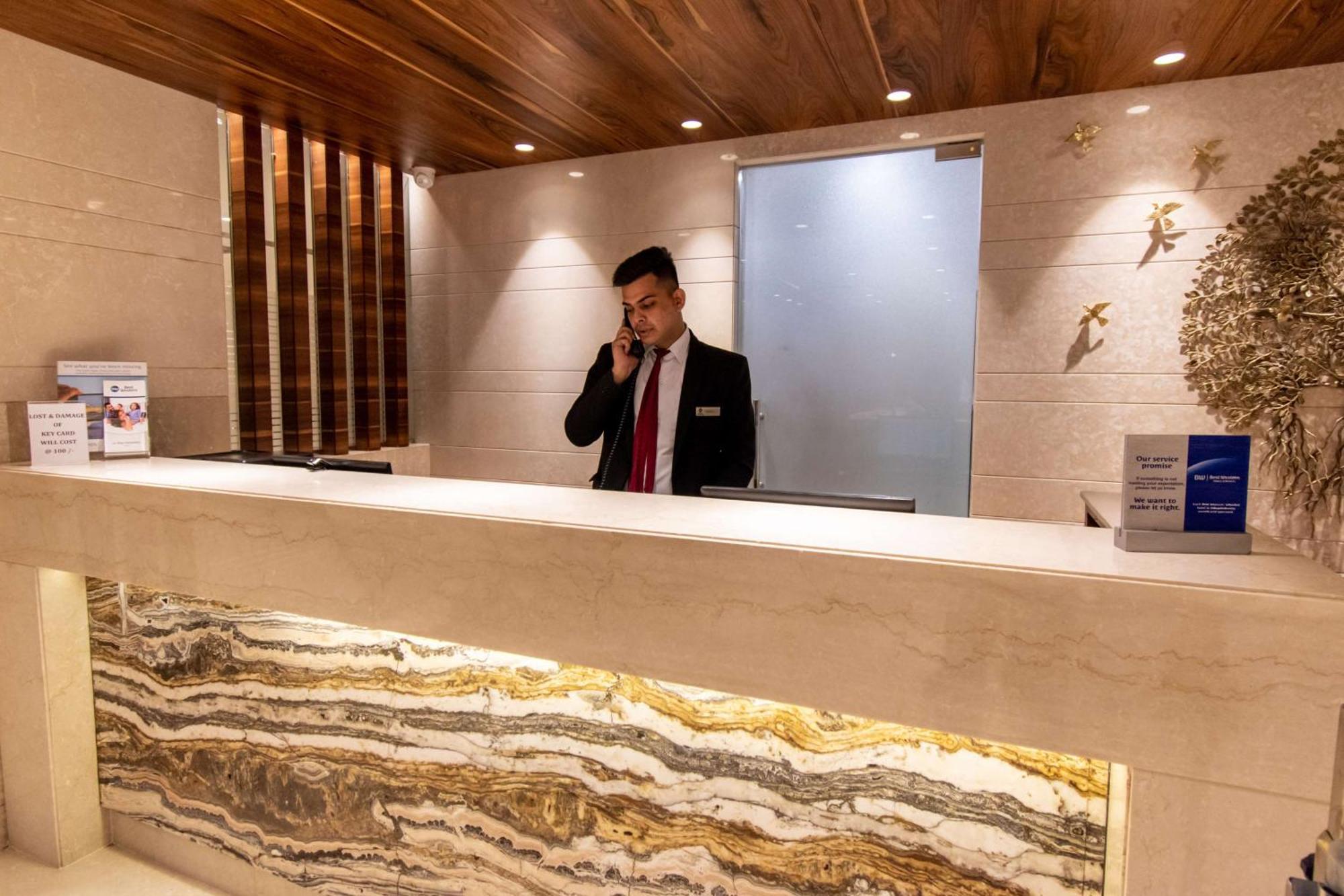 Best Western La Vista Pathānkot Eksteriør billede
