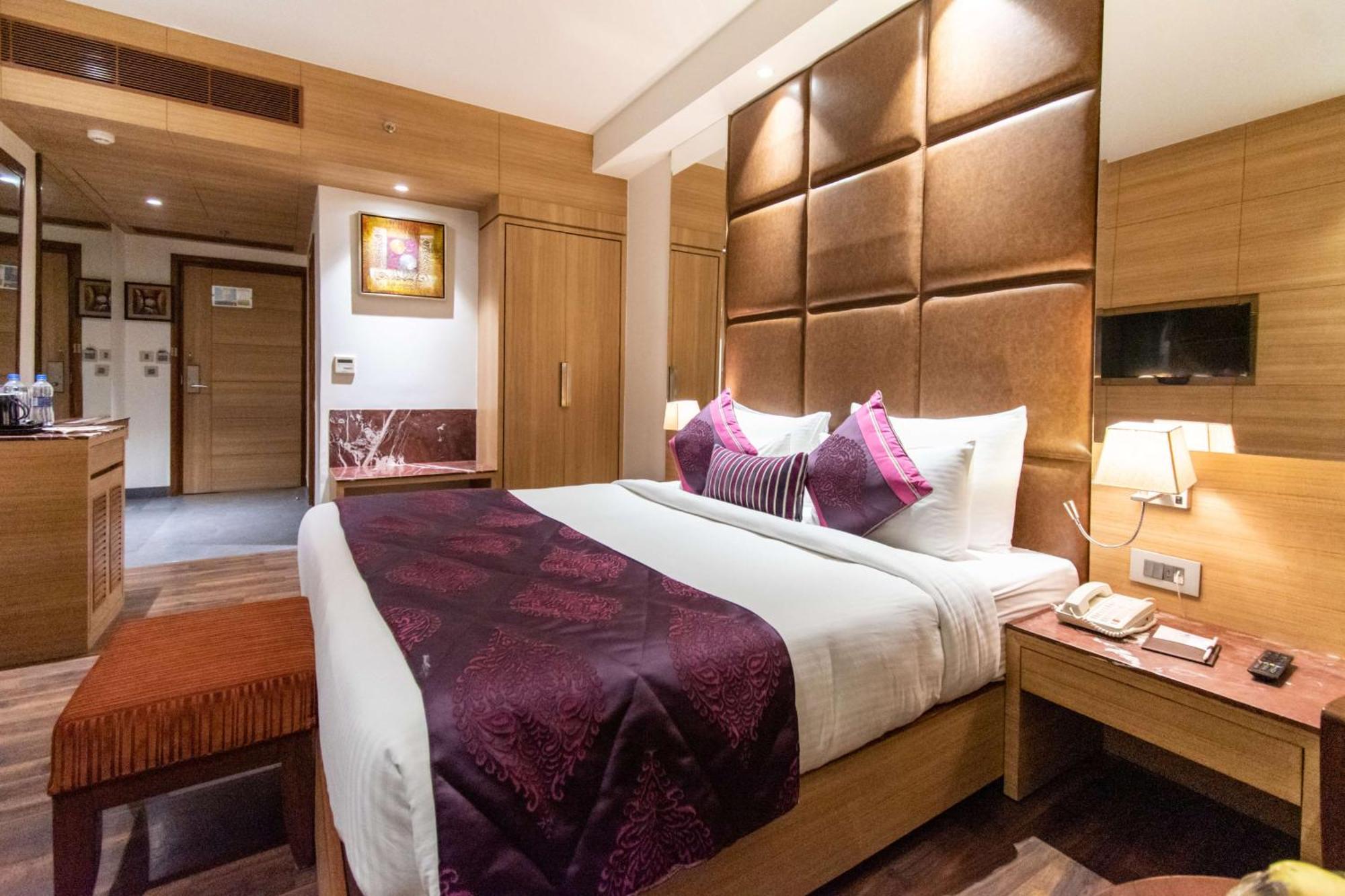 Best Western La Vista Pathānkot Eksteriør billede