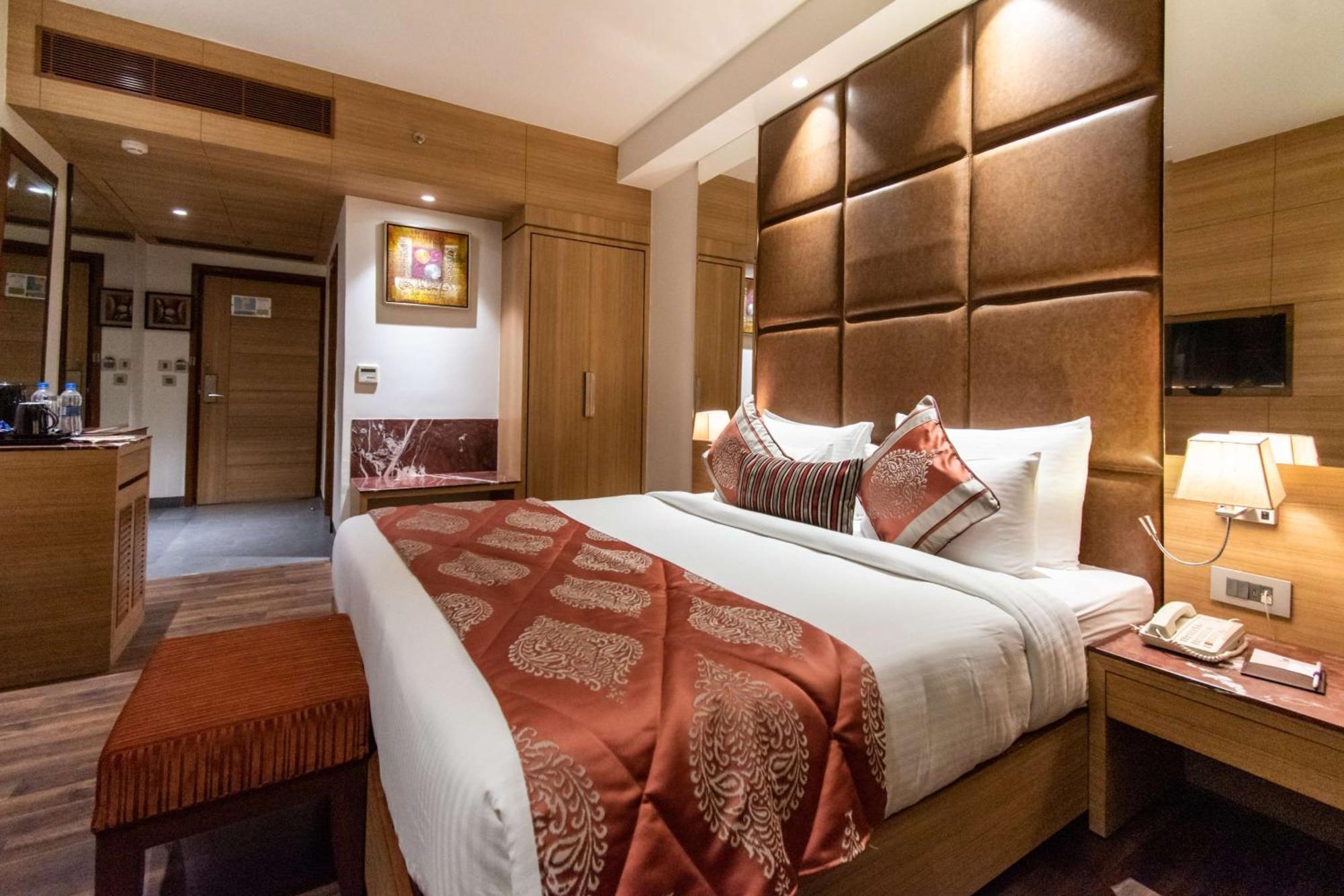 Best Western La Vista Pathānkot Eksteriør billede