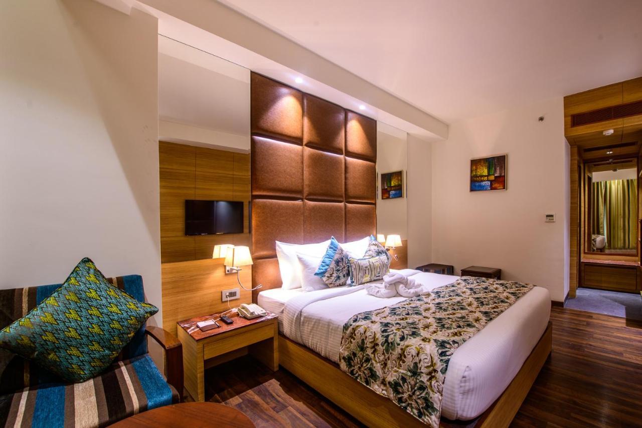 Best Western La Vista Pathānkot Eksteriør billede