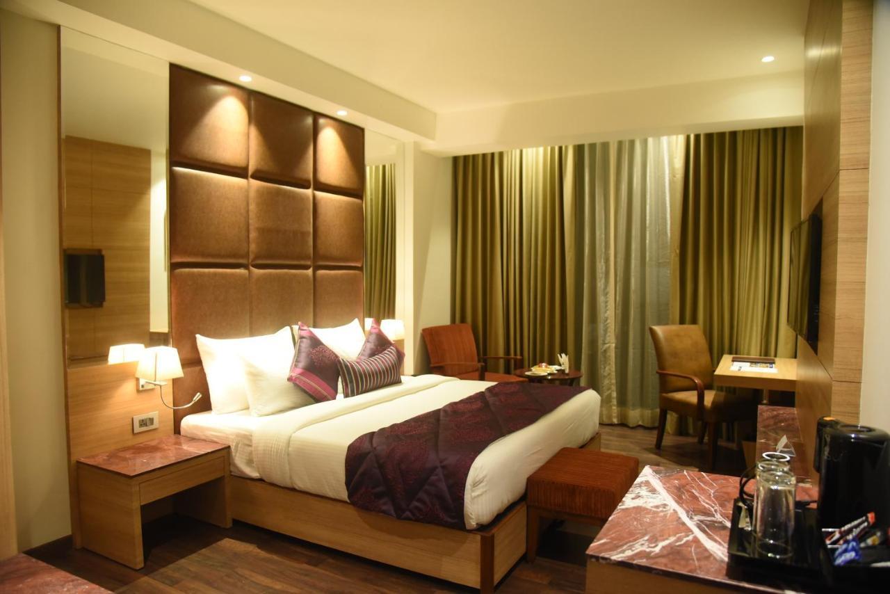 Best Western La Vista Pathānkot Eksteriør billede